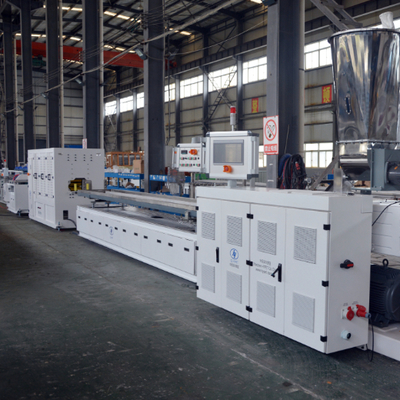 購入 High capacity PVC WPC decking floor extrusion line with laminating film surface treatment with conic twin scerw extruders online manufacture