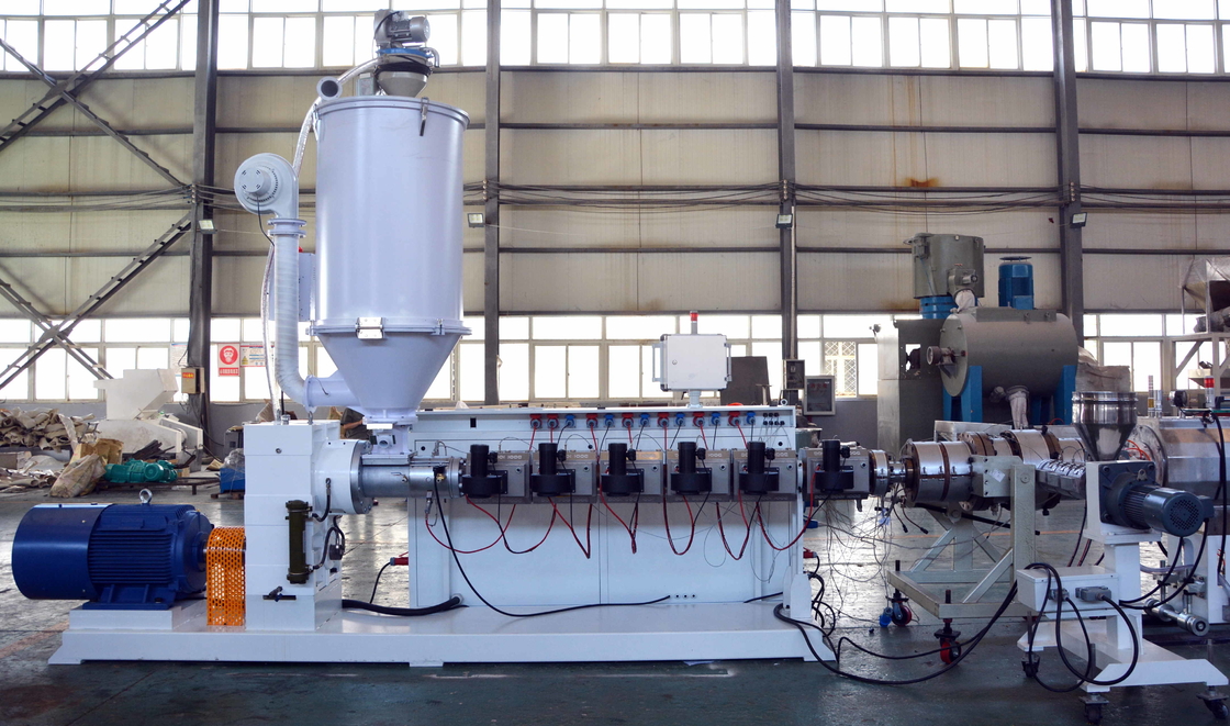 広く使用されているHYSJ90/38 160kw 620kg/h PE PPプロファイルシートホールグリッドシートボードのための単回螺旋挤出機