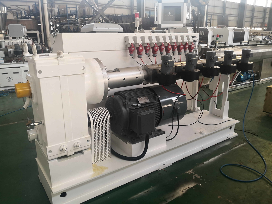 カルシウムカルボナートマスターバッチ PE LDPE PP HDPE 単螺旋プラスチックエクストルーダーマシン SJ150/30 160kw 450kg/hの出力