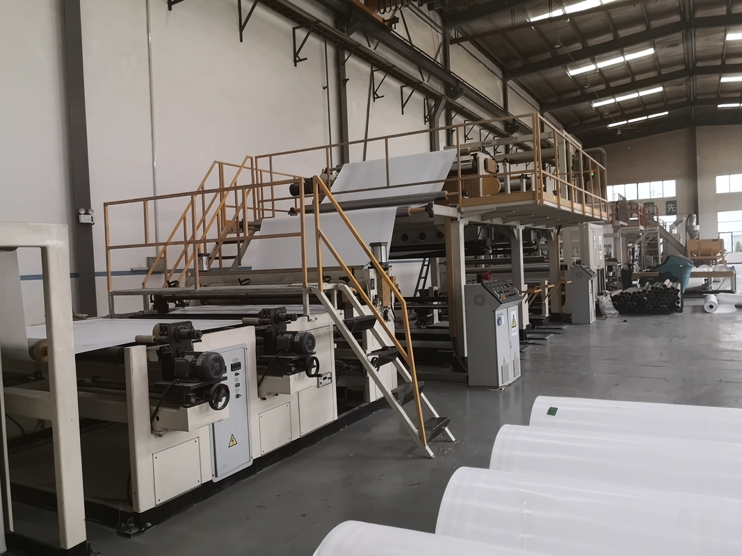 自粘性 PE 防水シート膜生産ライン 単螺旋設計